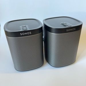 Sonos Play:1 Speakers